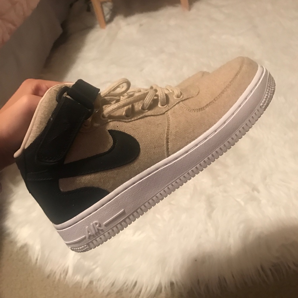 Nike Air Force 1 '07 Mid